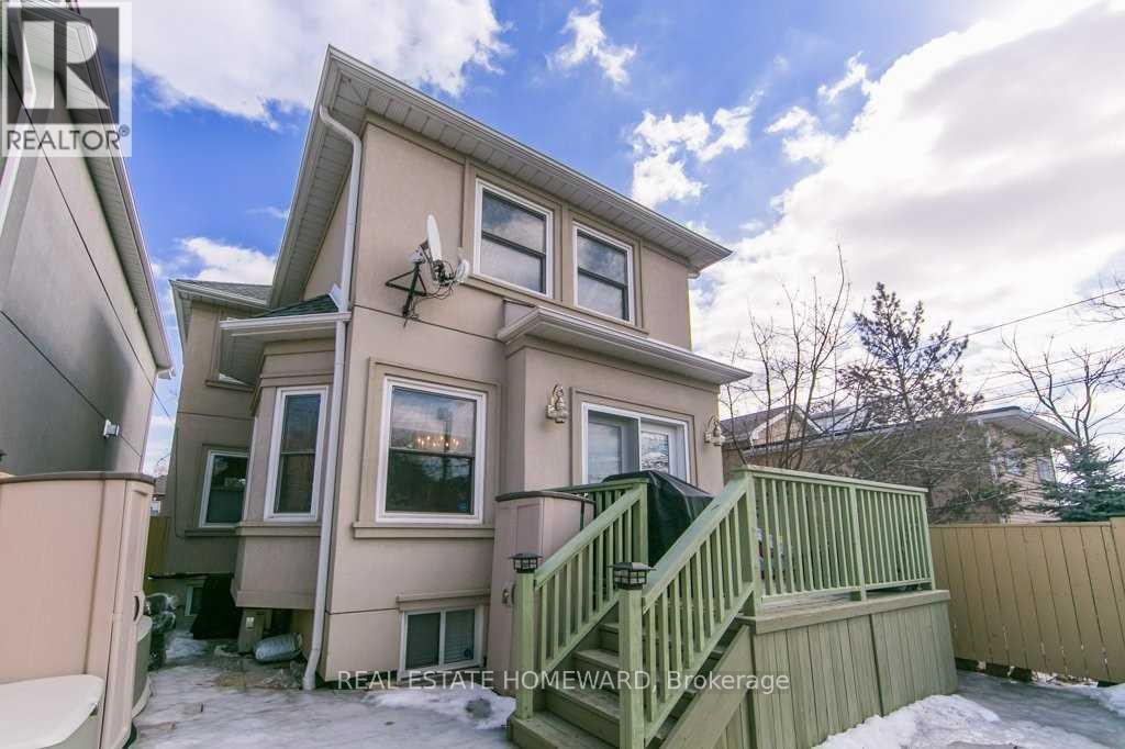 76 Redwood Avenue, Toronto, Ontario  M4L 2S6 - Photo 12 - E13610710