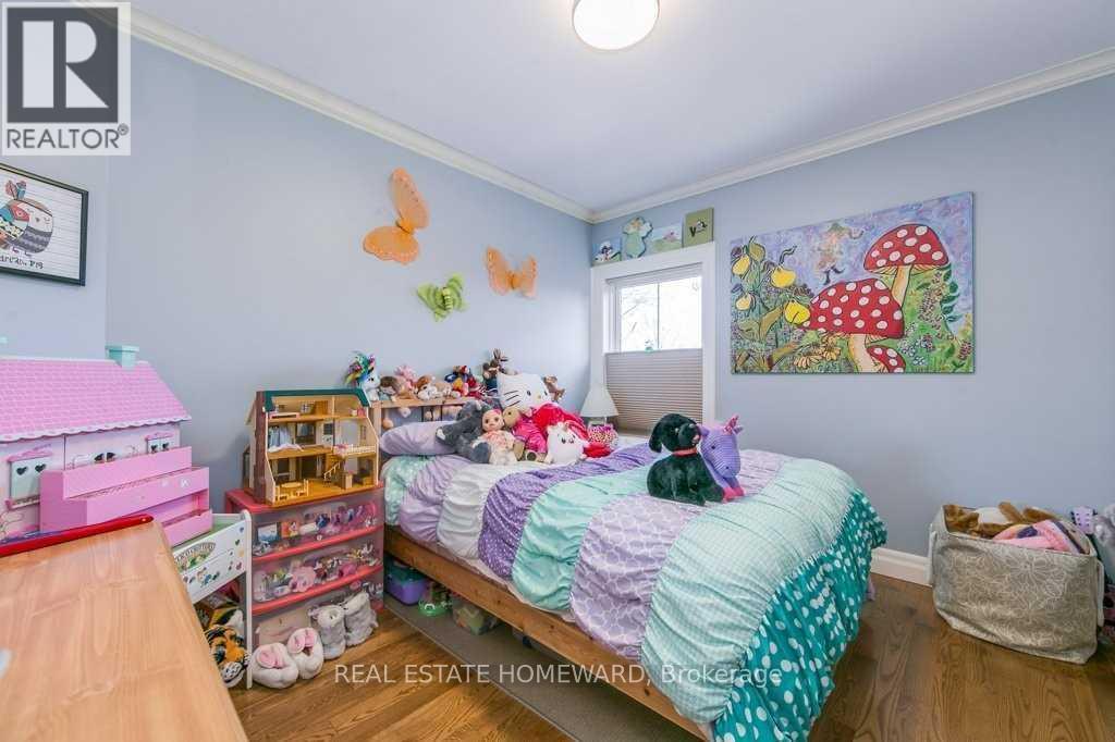 76 Redwood Avenue, Toronto, Ontario  M4L 2S6 - Photo 9 - E13610710