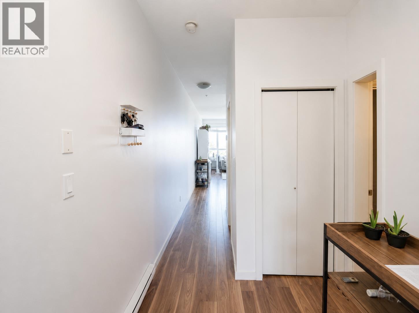Ph15 5388 Grimmer Street, Burnaby, British Columbia  V5H 0B9 - Photo 2 - R3149994