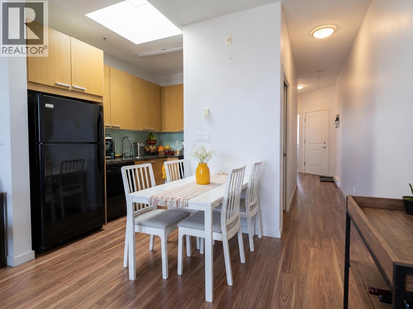 Ph15 5388 Grimmer Street, Burnaby, British Columbia  V5H 0B9 - Photo 3 - R3149994