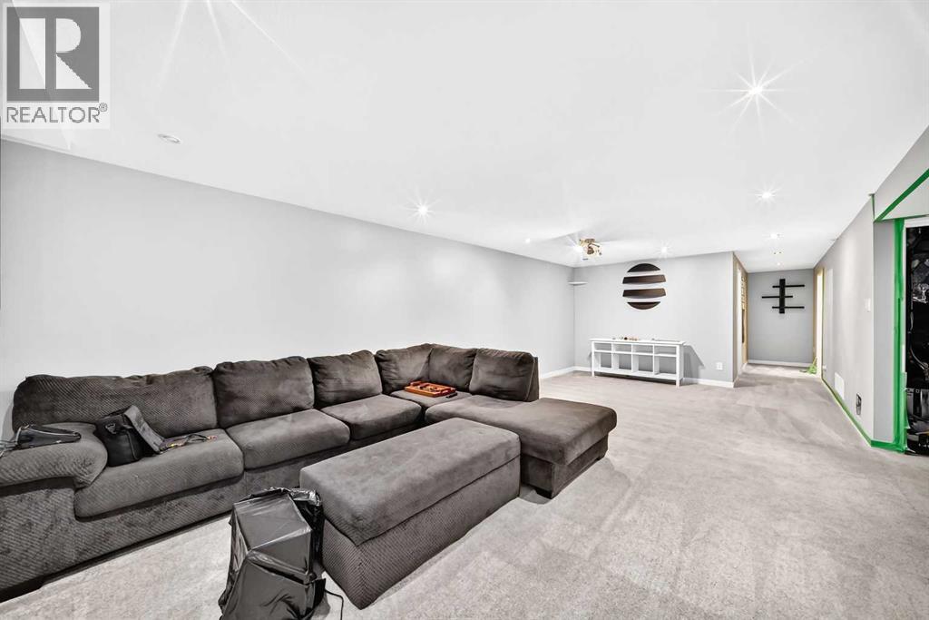 1376 Lake Sylvan Drive Se, Calgary, Alberta  T2J 3C8 - Photo 12 - A2330473