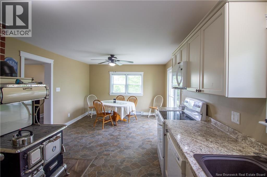 6633 Route 105, Youngs Cove, New Brunswick  E4C 2C1 - Photo 17 - NB142014