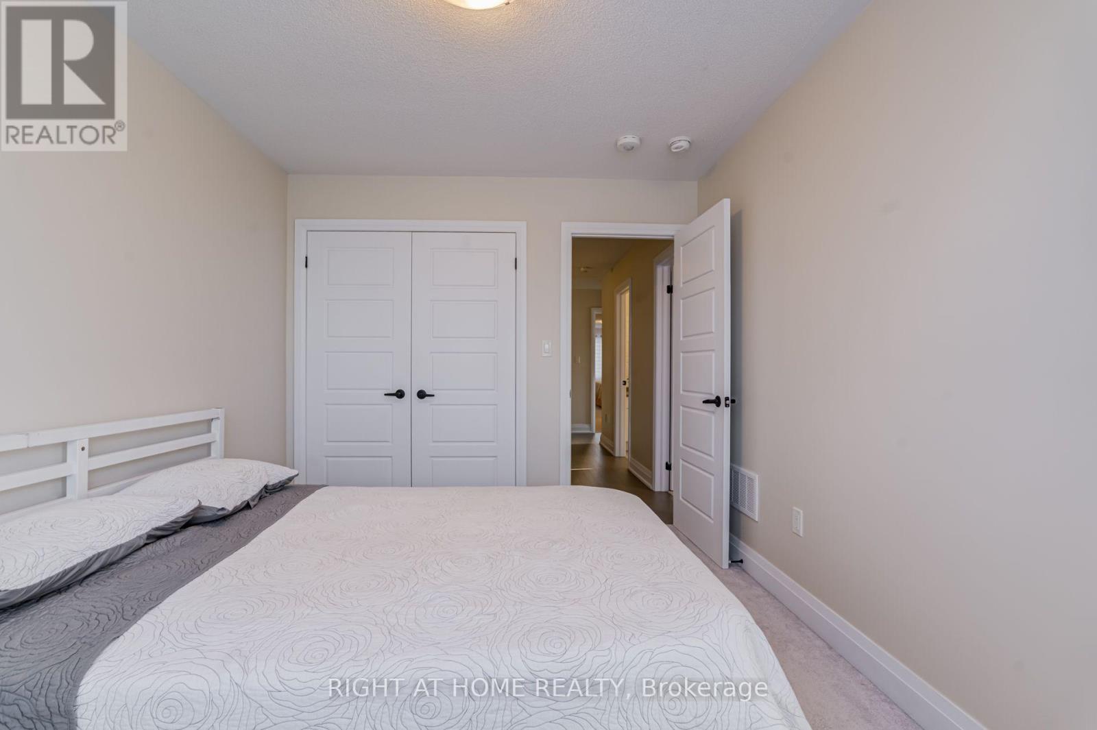 70 Westlake Crescent, Bradford West Gwillimbury, Ontario  L3Z 4K4 - Photo 20 - N13610778