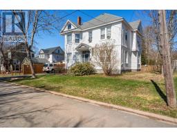 40 Clifford Street, Amherst, Nova Scotia