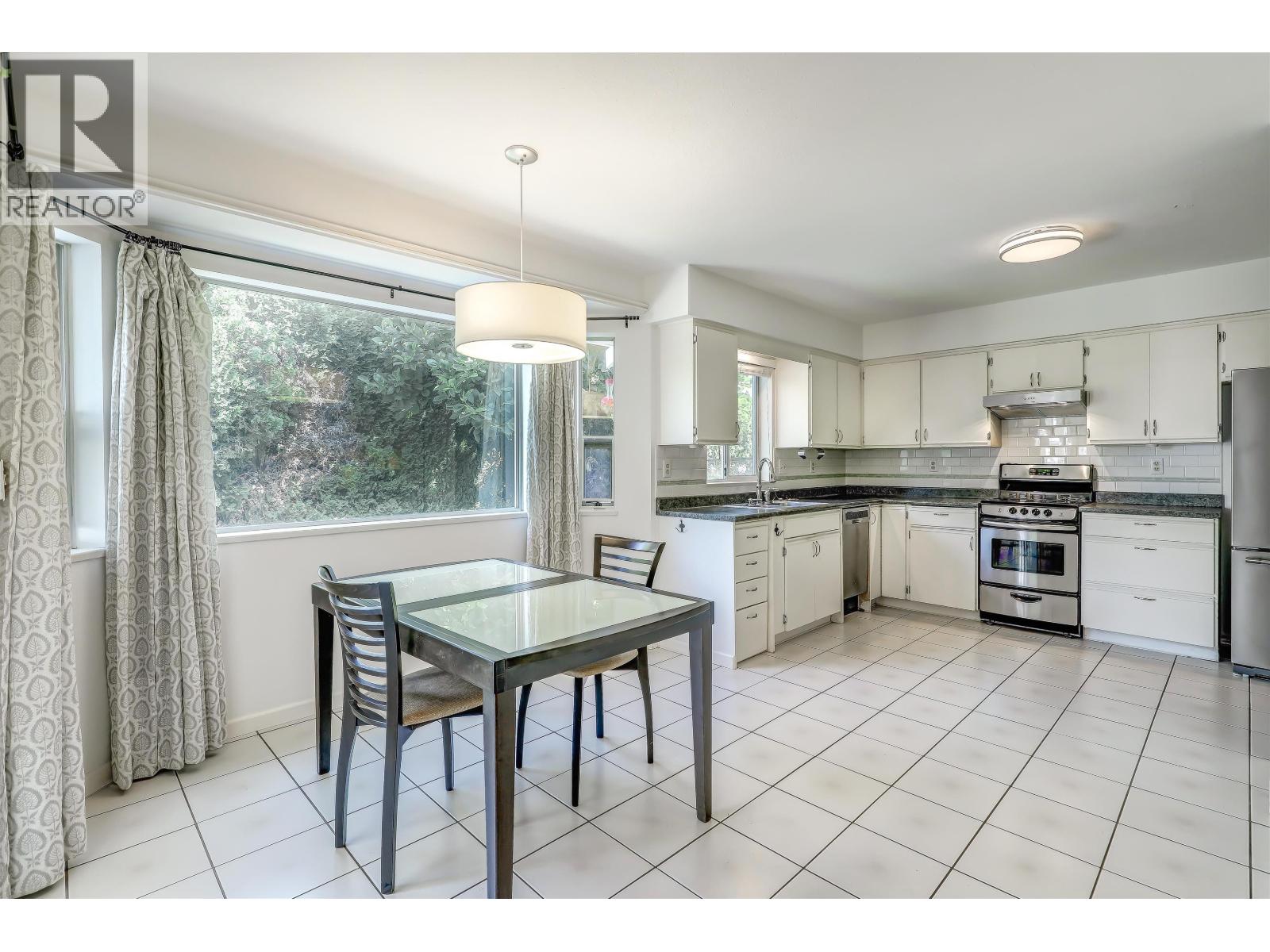 5367 Hazel Court, Delta, British Columbia  V4K 4G9 - Photo 2 - R3149331