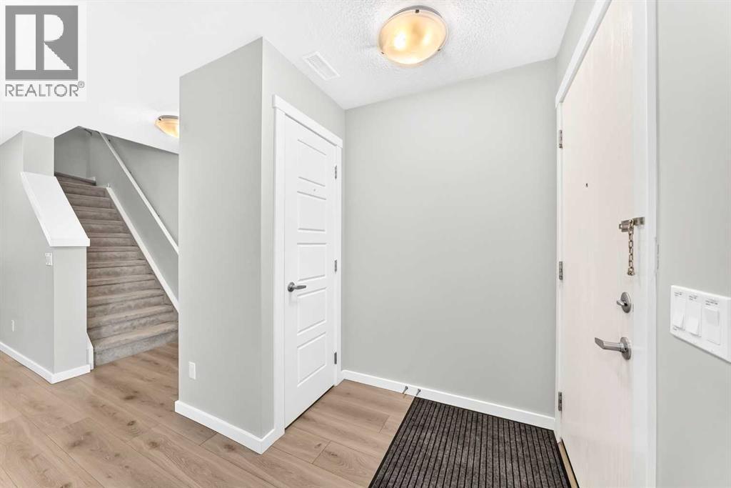19458 37 Street SE, Calgary, Alberta  T3M 2W9 - Photo 3 - A2327132
