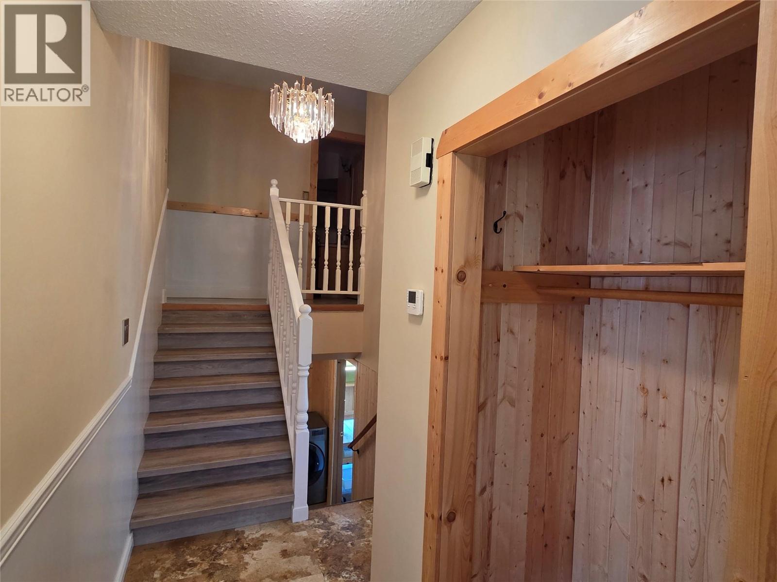 425 3rd Avenue, Keremeos, British Columbia  V0X 1N2 - Photo 13 - 10385674