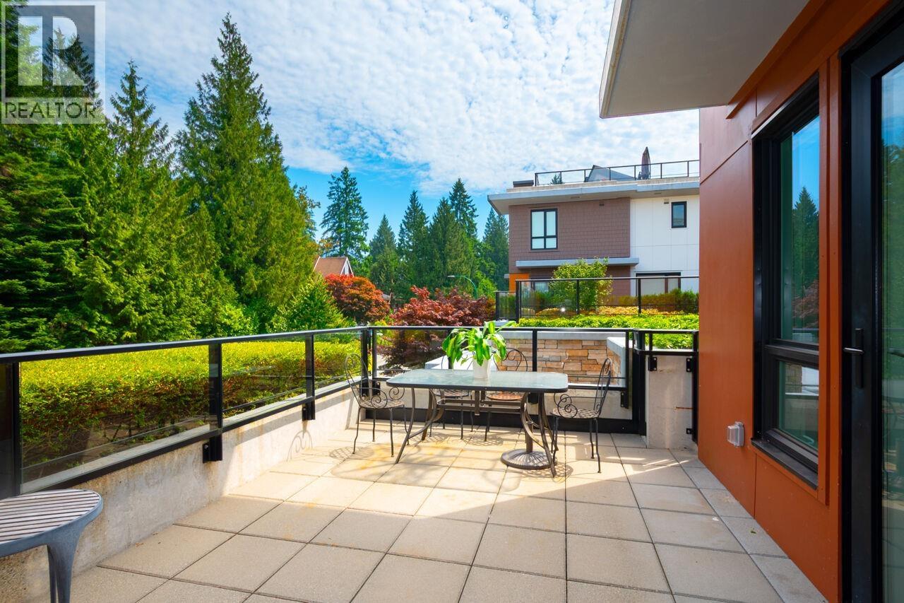 217 3220 Connaught Crescent, North Vancouver, British Columbia  V7R 0A5 - Photo 2 - R3150317
