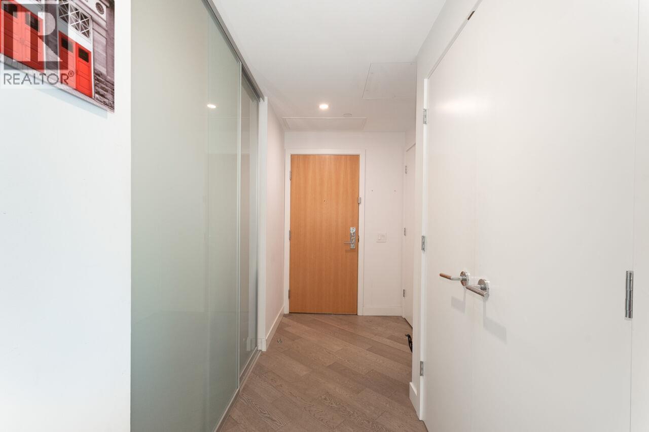 217 3220 Connaught Crescent, North Vancouver, British Columbia  V7R 0A5 - Photo 8 - R3150317