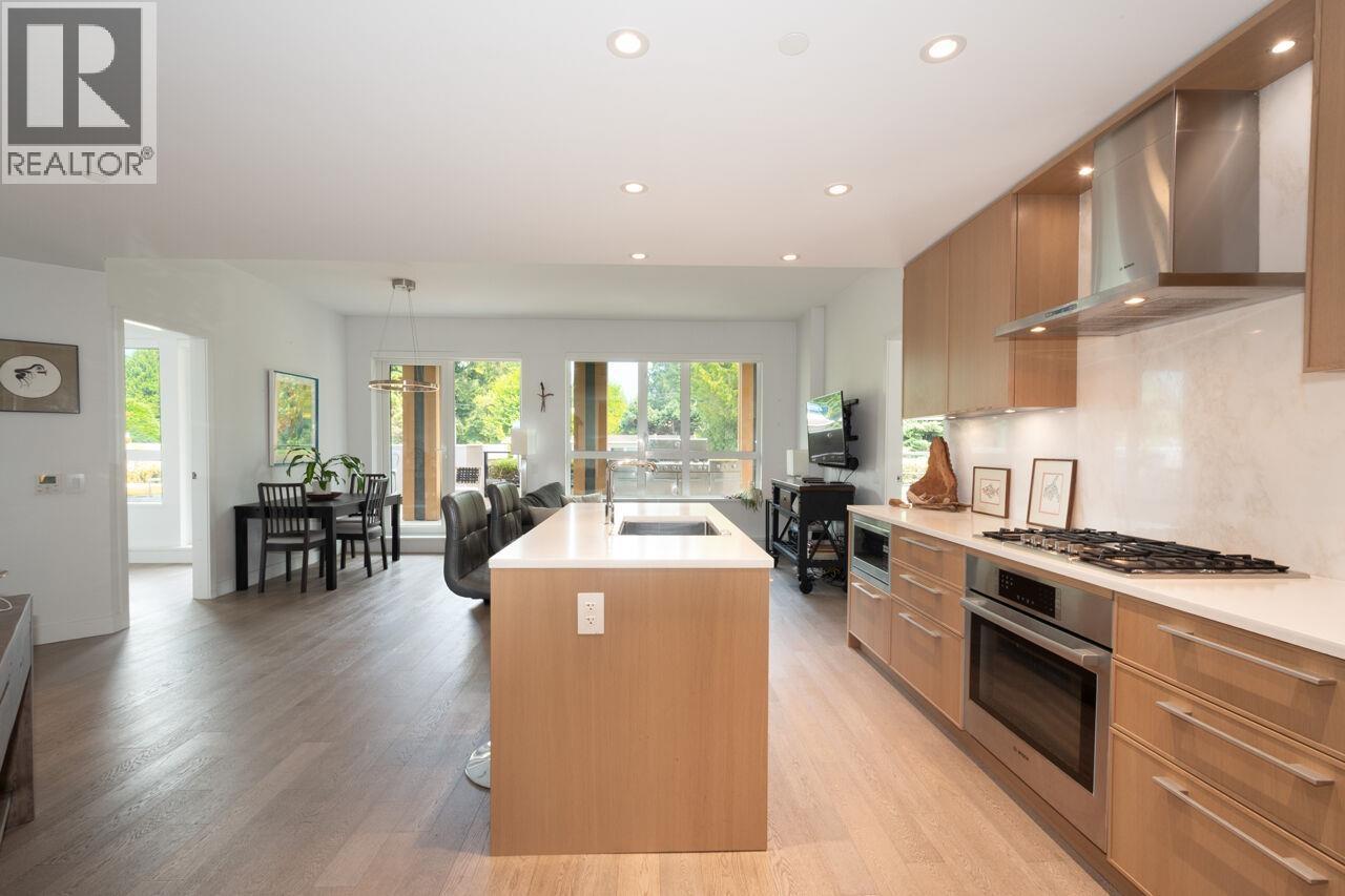 217 3220 Connaught Crescent, North Vancouver, British Columbia  V7R 0A5 - Photo 9 - R3150317