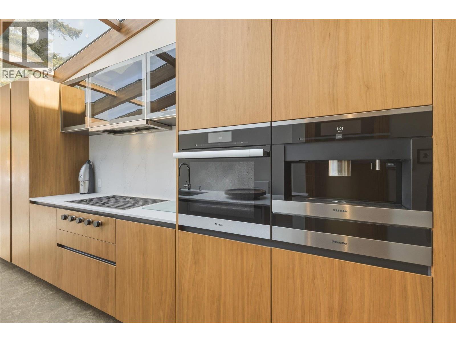 647 Prior Street, Vancouver, British Columbia  V6A 2G7 - Photo 4 - R3150351