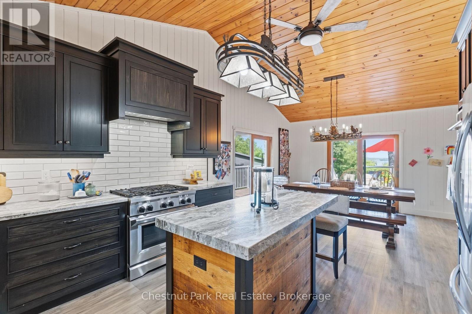 2488 Falkenburg Road, Muskoka Lakes, Ontario  P0B 1J0 - Photo 11 - X13610798