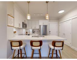 211 5020 221A STREET, Langley, British Columbia