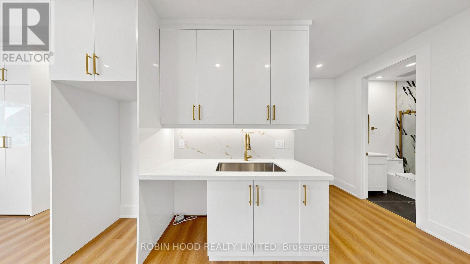 3 - 24 Callender Street, Toronto, Ontario  M6R 2H3 - Photo 15 - X13610460