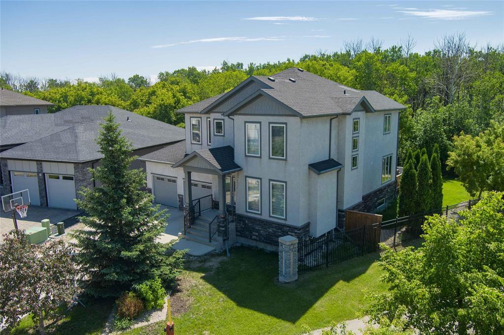 52 Aspen Forest Point, Winnipeg, Manitoba R3Y 0B7 - Photo 1 - 202615152