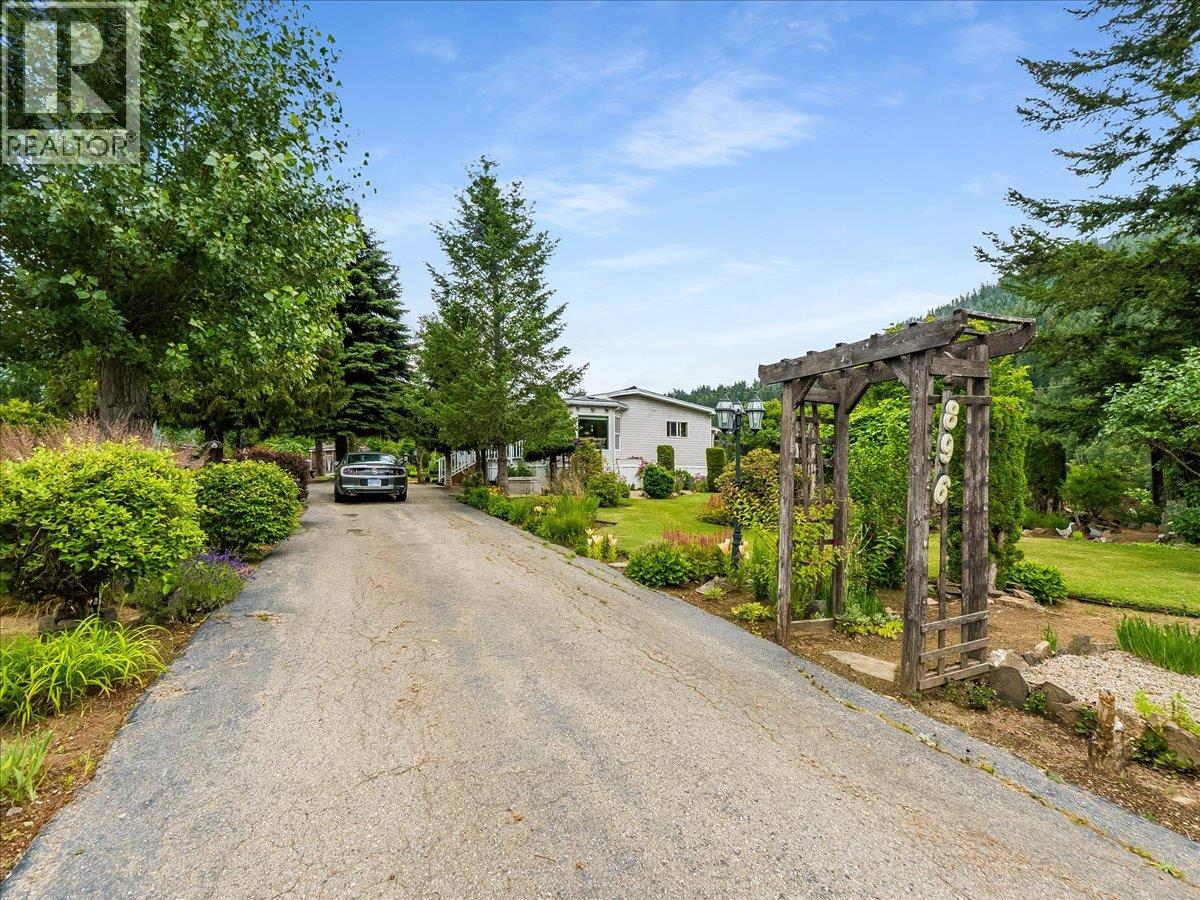 896 Mchardy Road, Shoreacres, British Columbia  V1N 4P9 - Photo 92 - 10396016