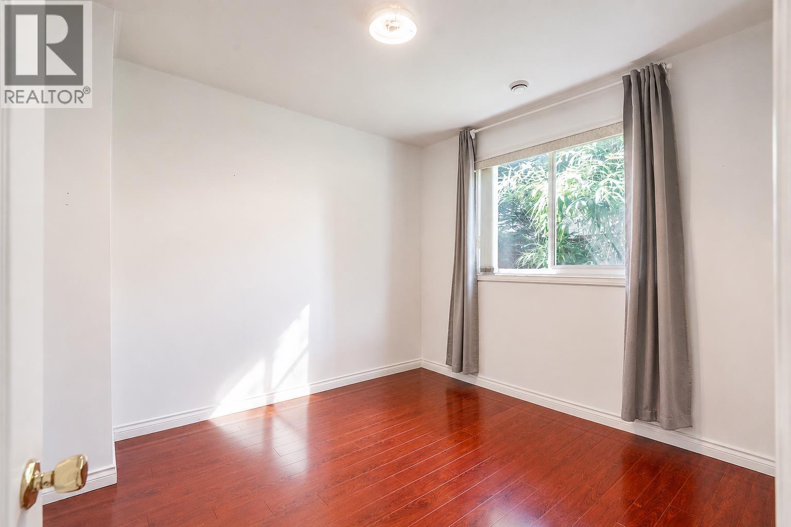 8155 15th Avenue, Burnaby, British Columbia  V3N 1X4 - Photo 14 - R3150208
