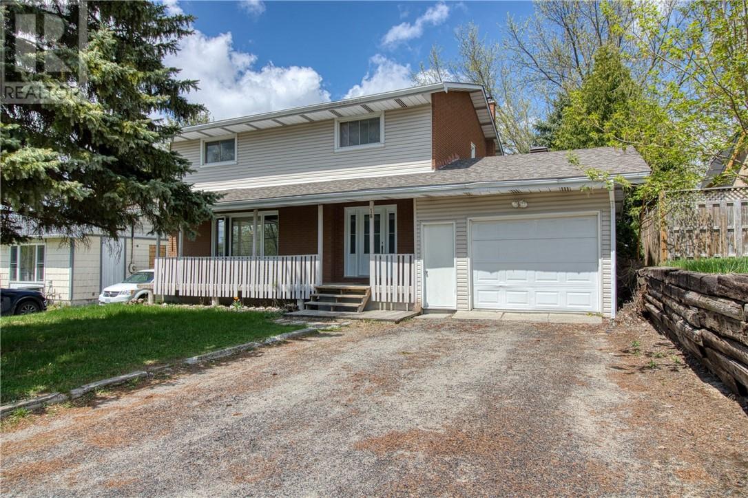18 Young Street, Garson, Ontario  P3L 1A5 - Photo 2 - 2129360