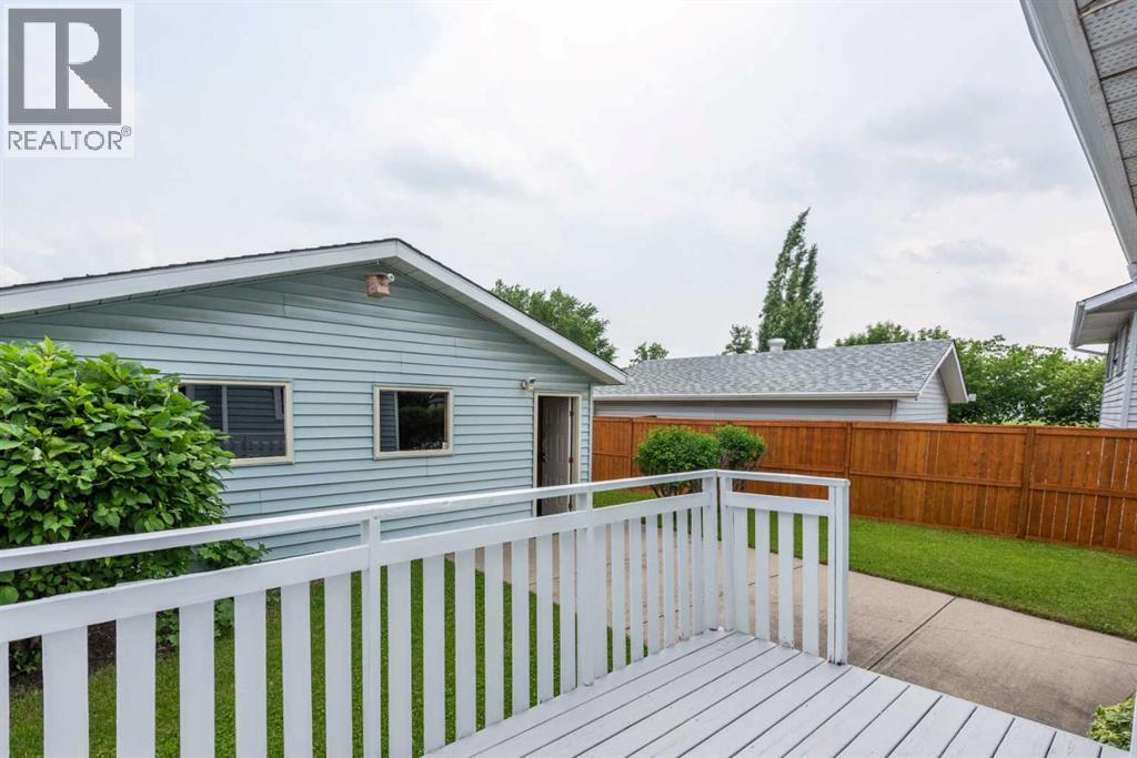 232 Erin Woods Drive Se, Calgary, Alberta  T2B 3B9 - Photo 26 - A2325376