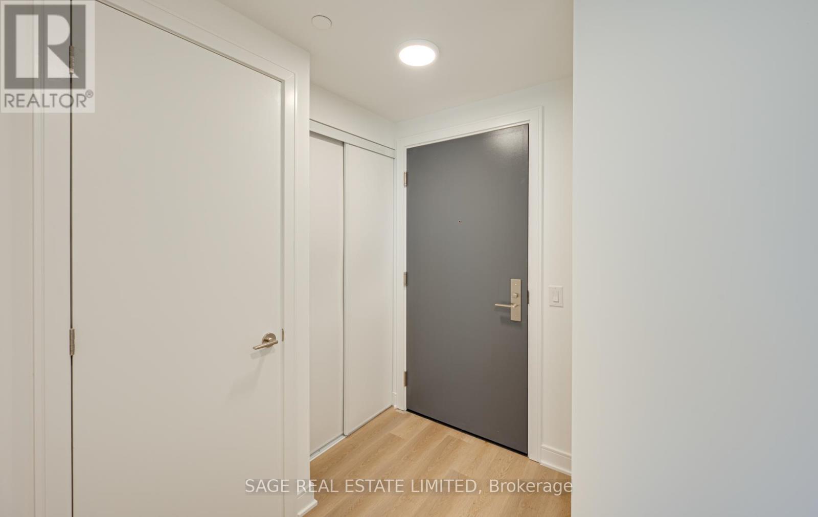 1601 - 86 Dundas Street E, Mississauga (Cooksville), Ontario  L5A 0B1 - Photo 4 - W13610836