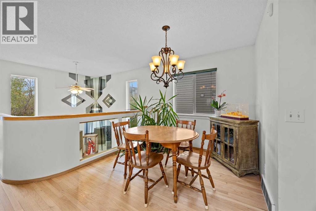 242 Hidden Spring Mews NW, Calgary, Alberta  T3A 5N3 - Photo 17 - A2308714