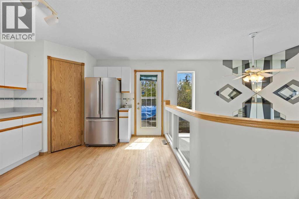 242 Hidden Spring Mews NW, Calgary, Alberta  T3A 5N3 - Photo 14 - A2308714