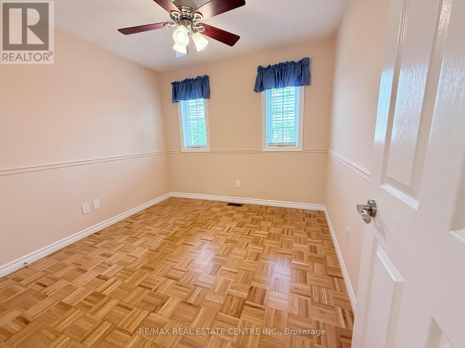 7264 Seabreeze Drive, Mississauga, Ontario  L5N 6K7 - Photo 30 - W13500268