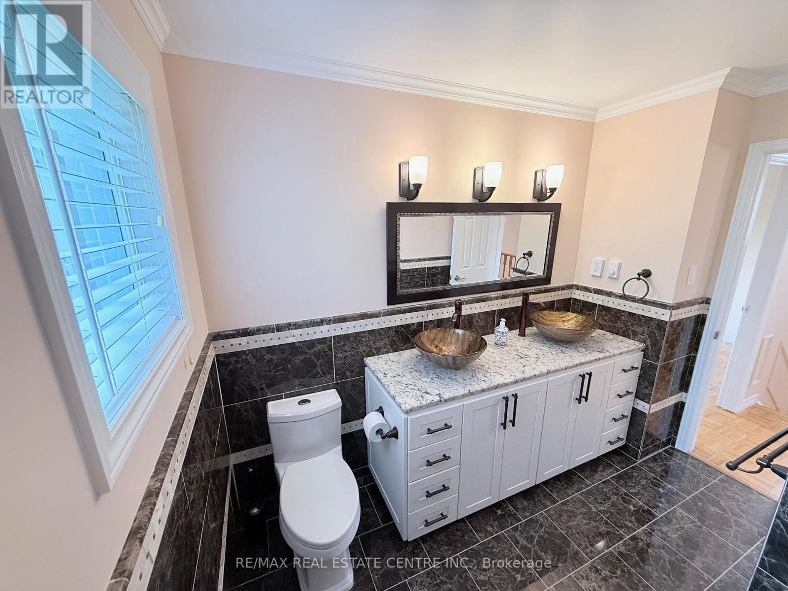 7264 Seabreeze Drive, Mississauga, Ontario  L5N 6K7 - Photo 23 - W13500268