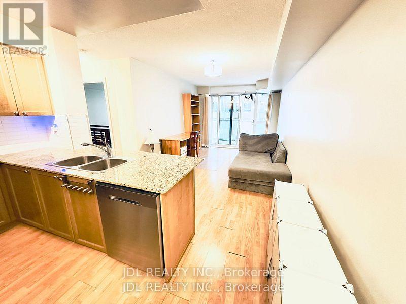 907 - 761 Bay Street, Toronto, Ontario  M5G 2R2 - Photo 3 - C13610936