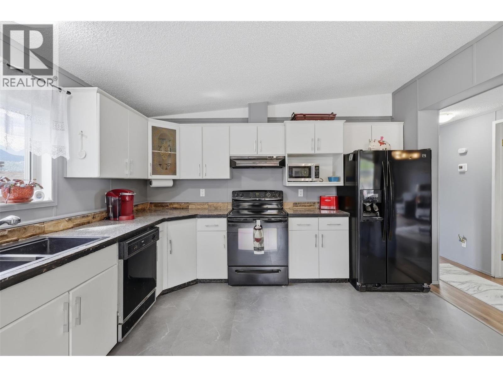35-3099 Shuswap Road, Kamloops, British Columbia  V2H 1T7 - Photo 14 - 10391050