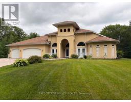 740 WALFORD ROAD, Laurentian Valley, Ontario