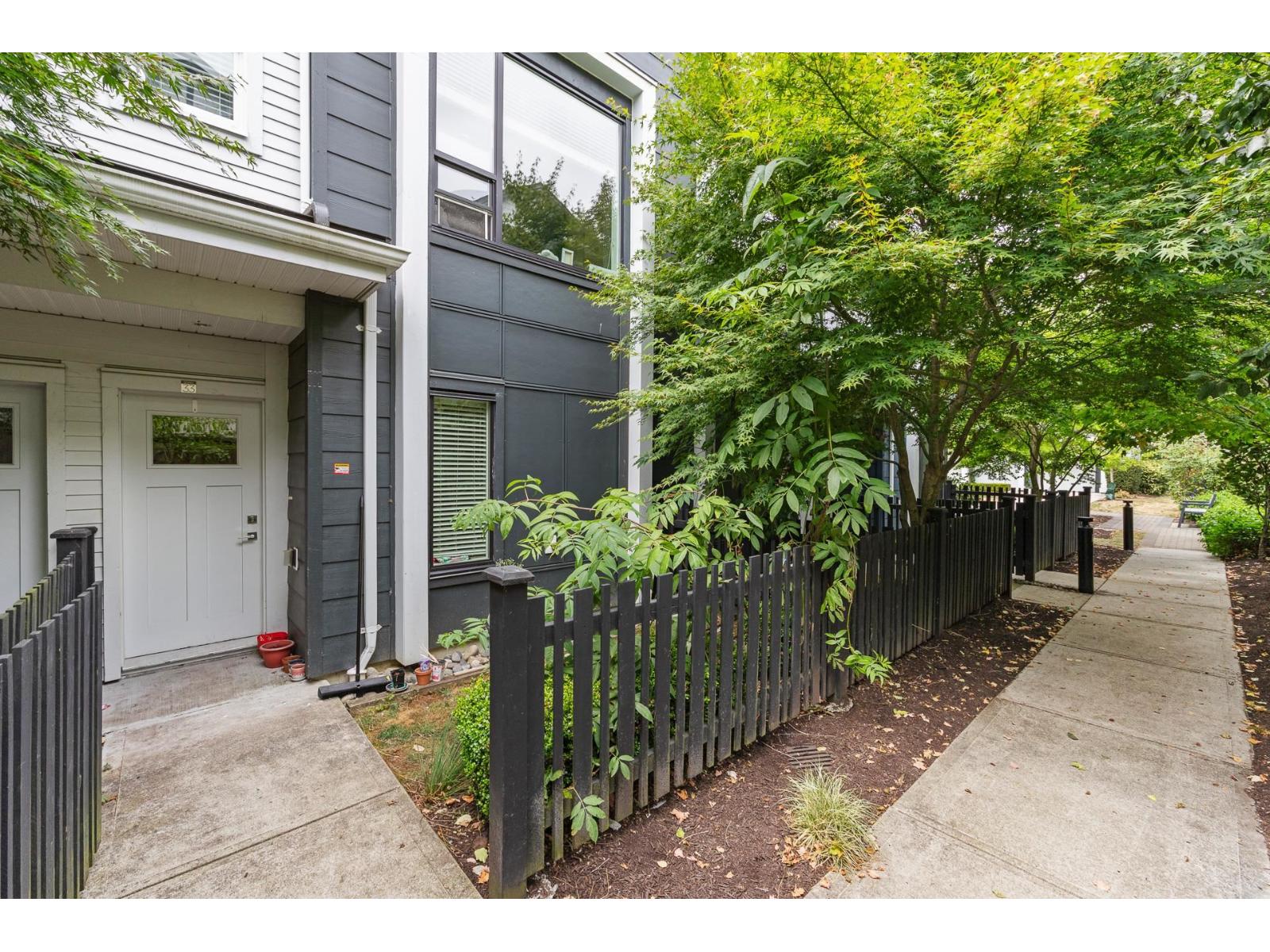 33 16337 23a Avenue, Surrey, British Columbia  V3Z 0S3 - Photo 2 - R3150151