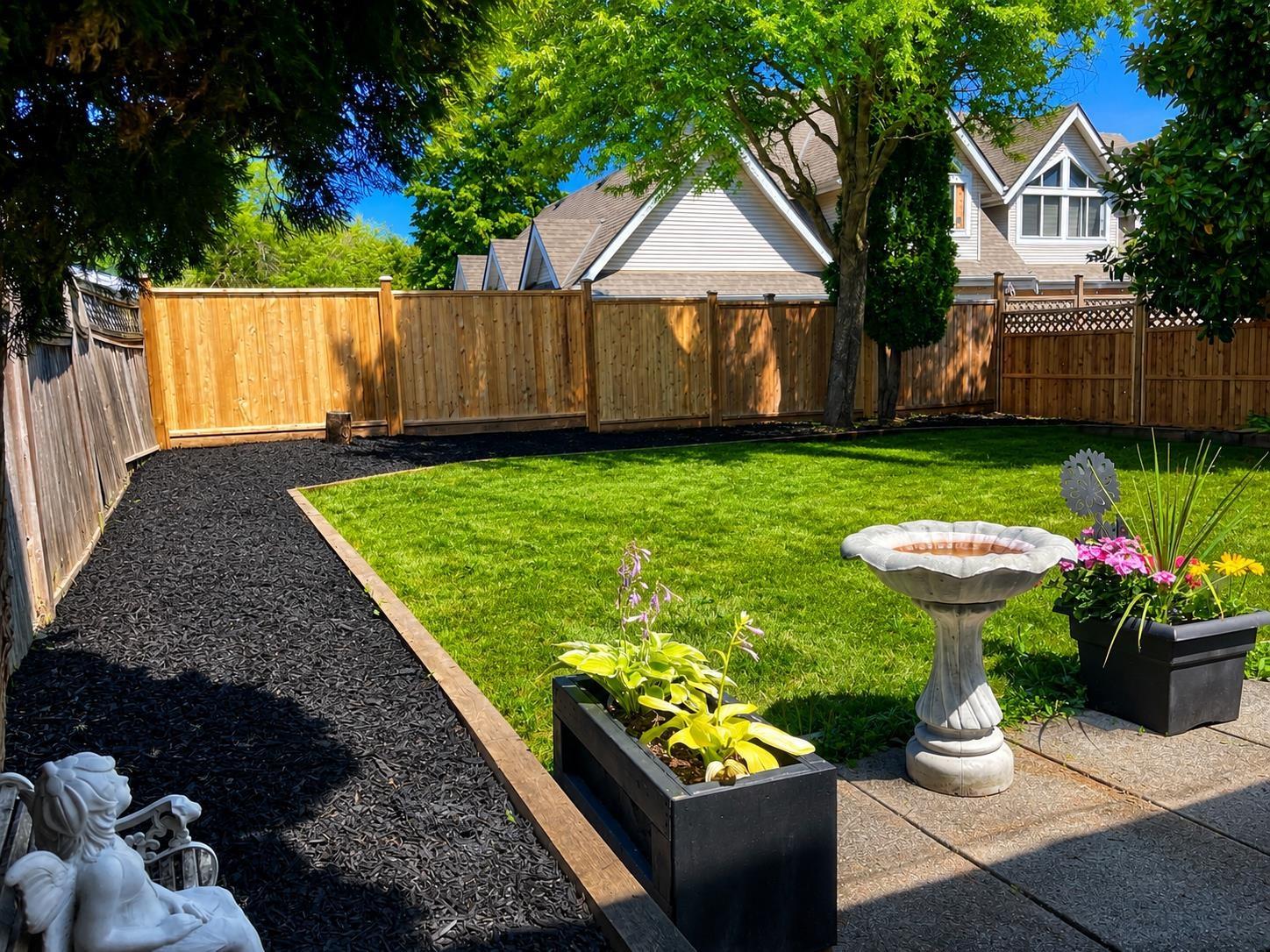 2283 Willoughby Court, Langley, British Columbia  V3W 1K5 - Photo 2 - R3150241