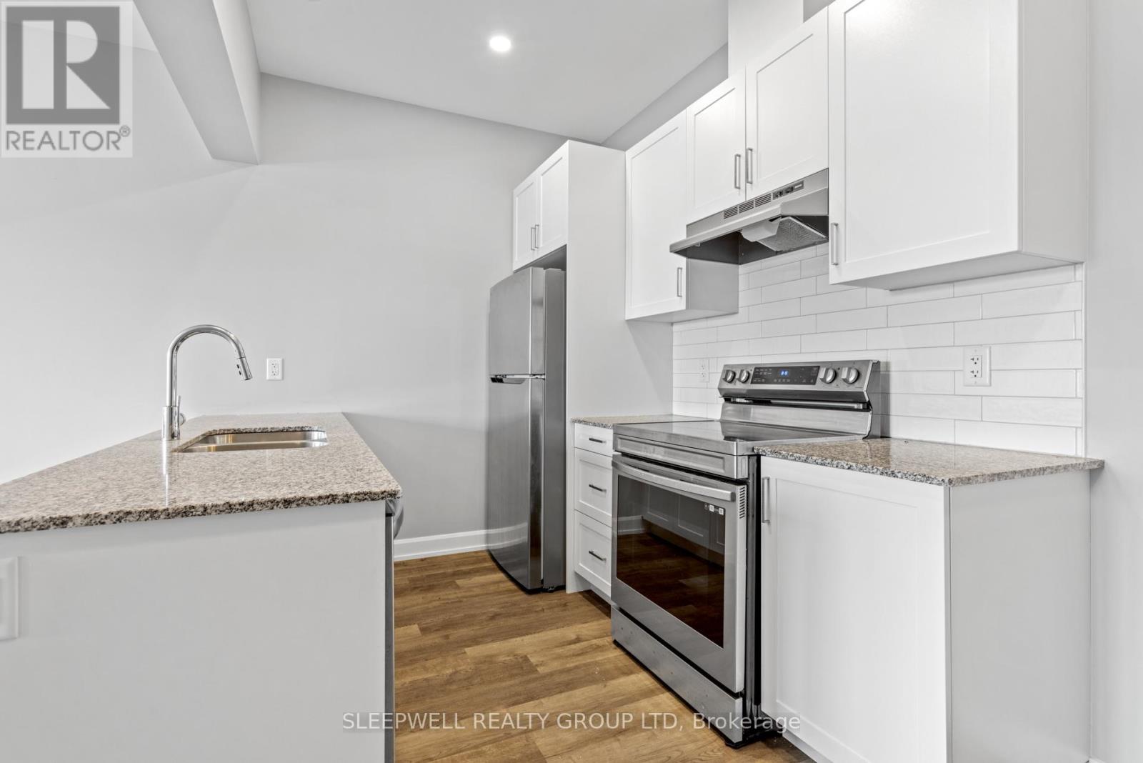 302 - 979 North Russell Road, Russell, Ontario  K4R 0L9 - Photo 4 - X13610962