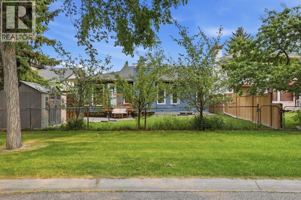 420 Douglasbank Court SE, Calgary, Alberta  T2Z 1X1 - Photo 43 - A2331898