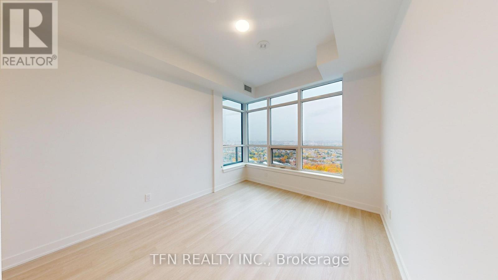 2104 - 30 Upper Mall Way, Vaughan, Ontario  L4J 0L7 - Photo 14 - N13610964