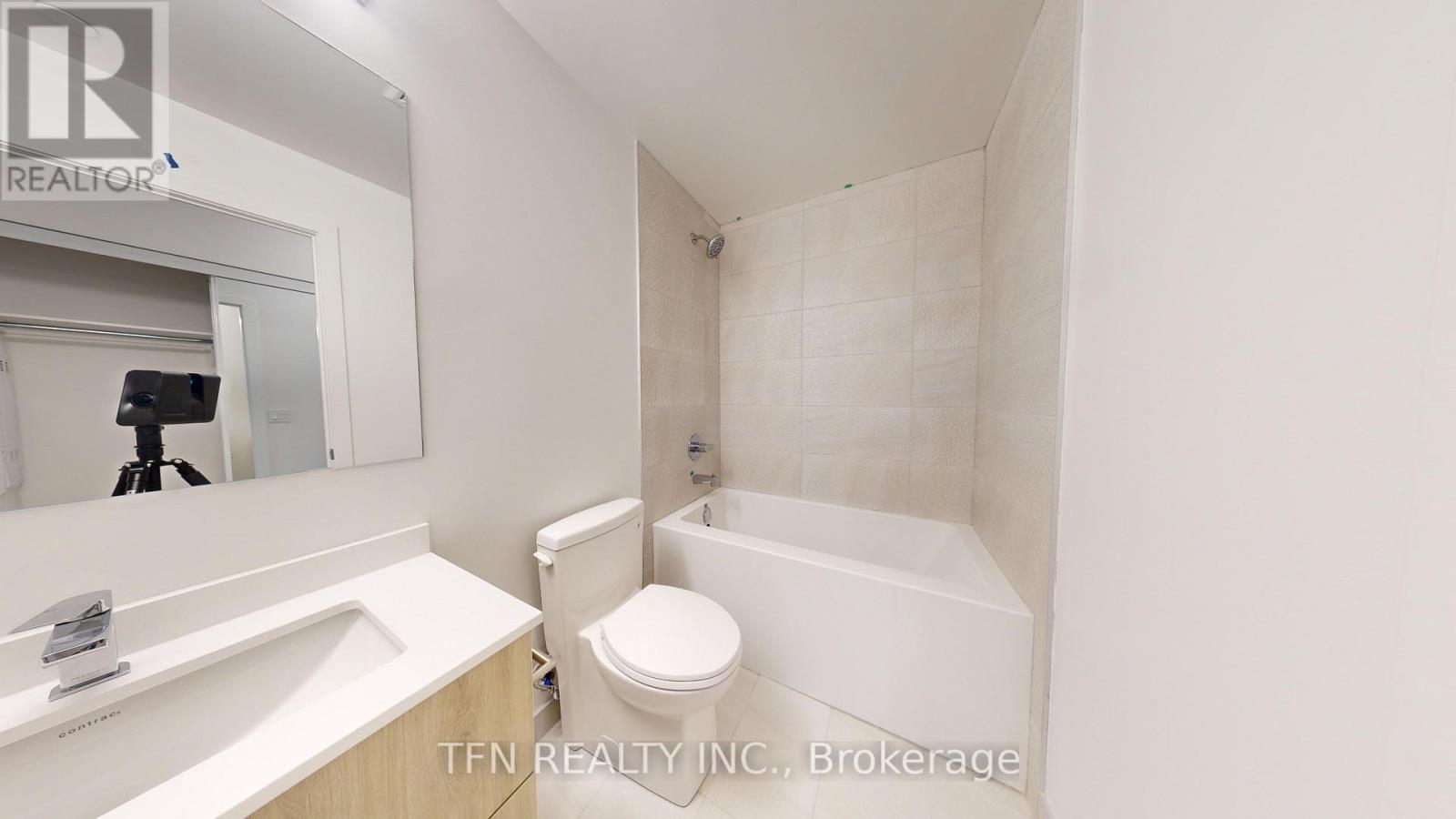 2104 - 30 Upper Mall Way, Vaughan, Ontario  L4J 0L7 - Photo 21 - N13610964