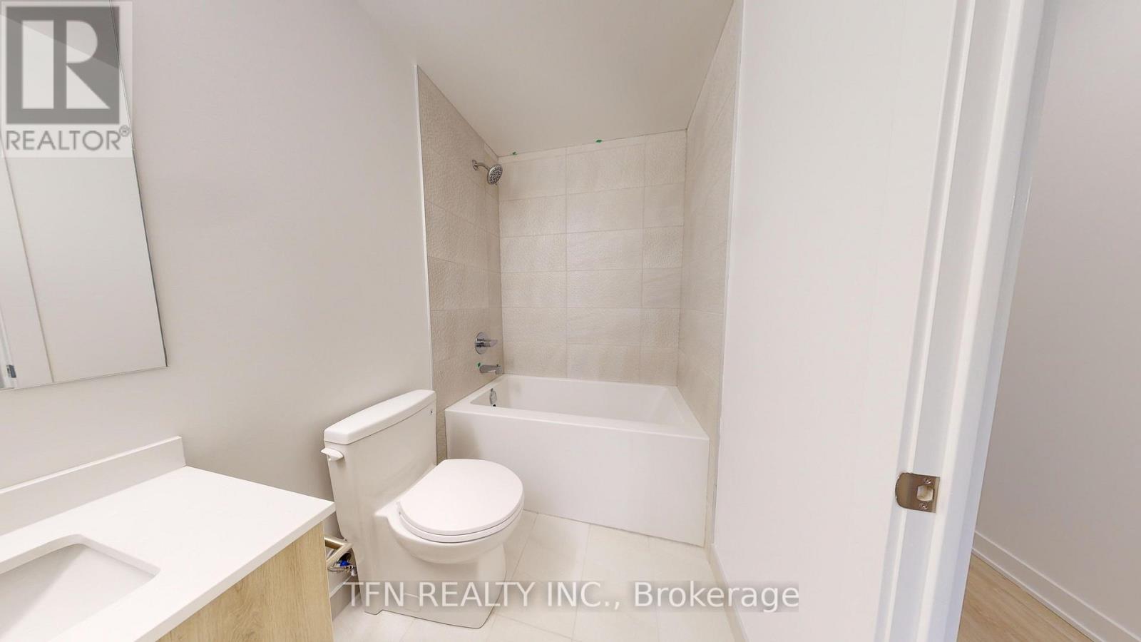 2104 - 30 Upper Mall Way, Vaughan, Ontario  L4J 0L7 - Photo 22 - N13610964