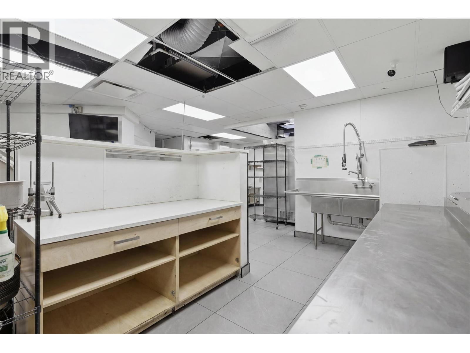 755 Mcgill Road Unit# 106, Kamloops, British Columbia V2C 0B6 - Photo 41 - 10390539