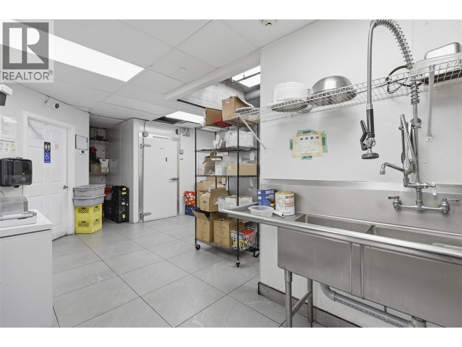 755 Mcgill Road Unit# 106, Kamloops, British Columbia V2C 0B6 - Photo 47 - 10390539