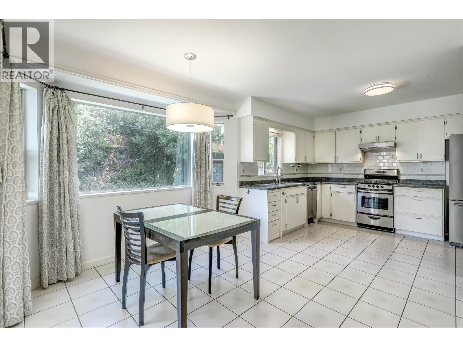 5367 Hazel Court, Delta, British Columbia  V4K 4G9 - Photo 2 - R3149331