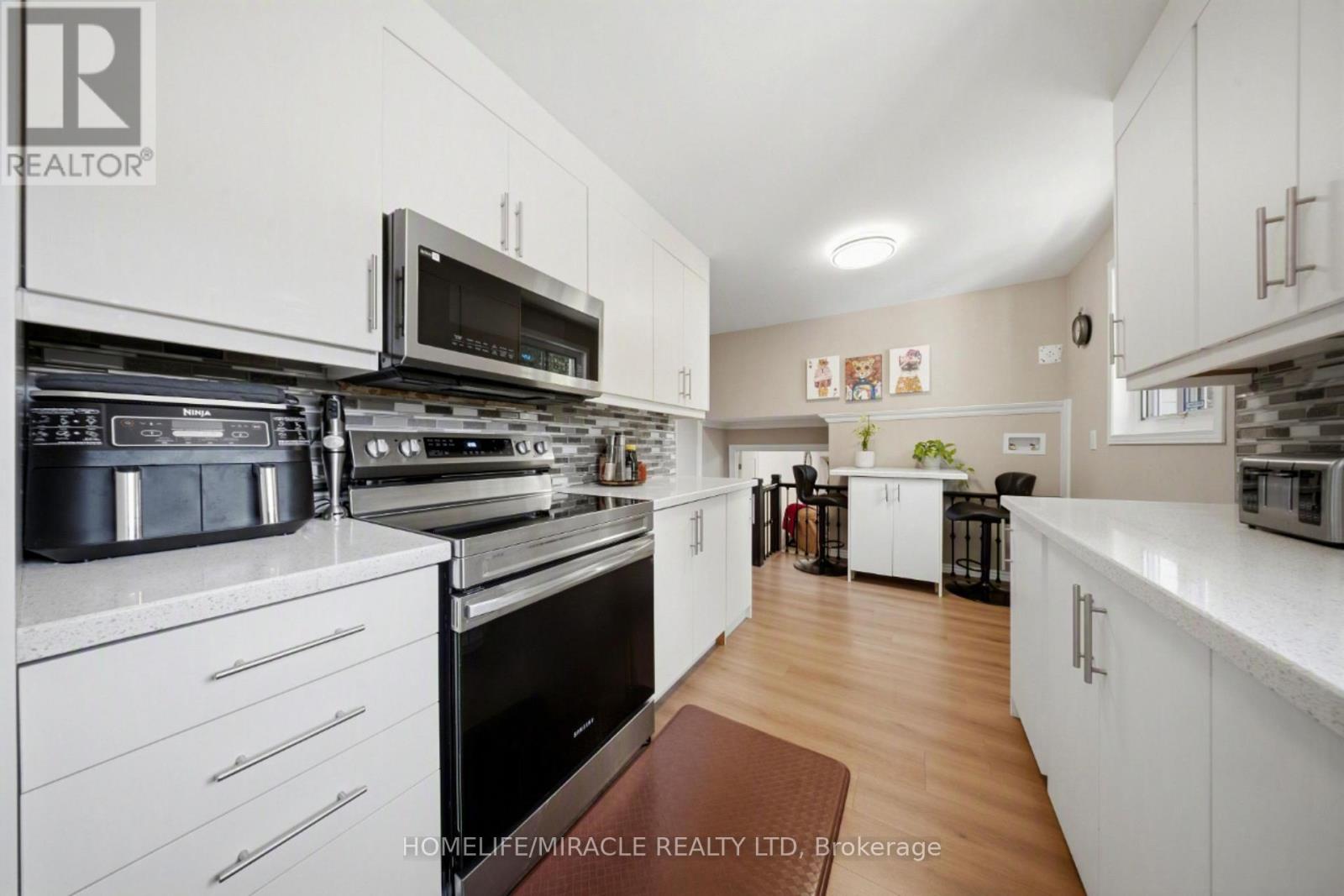 1612 Wavell Crescent, Mississauga, Ontario  L4X 1X1 - Photo 15 - W13288604