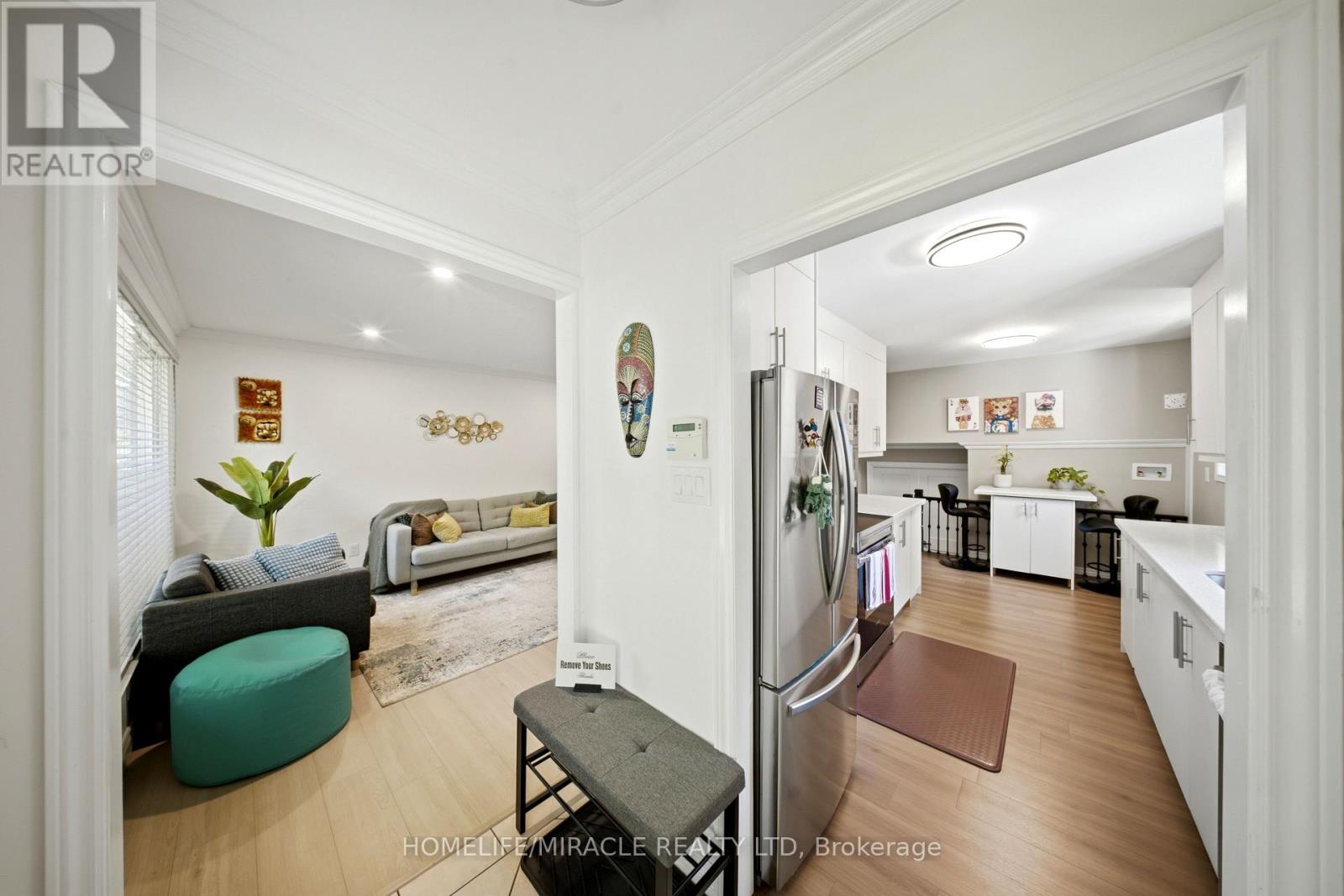 1612 Wavell Crescent, Mississauga, Ontario  L4X 1X1 - Photo 6 - W13288604