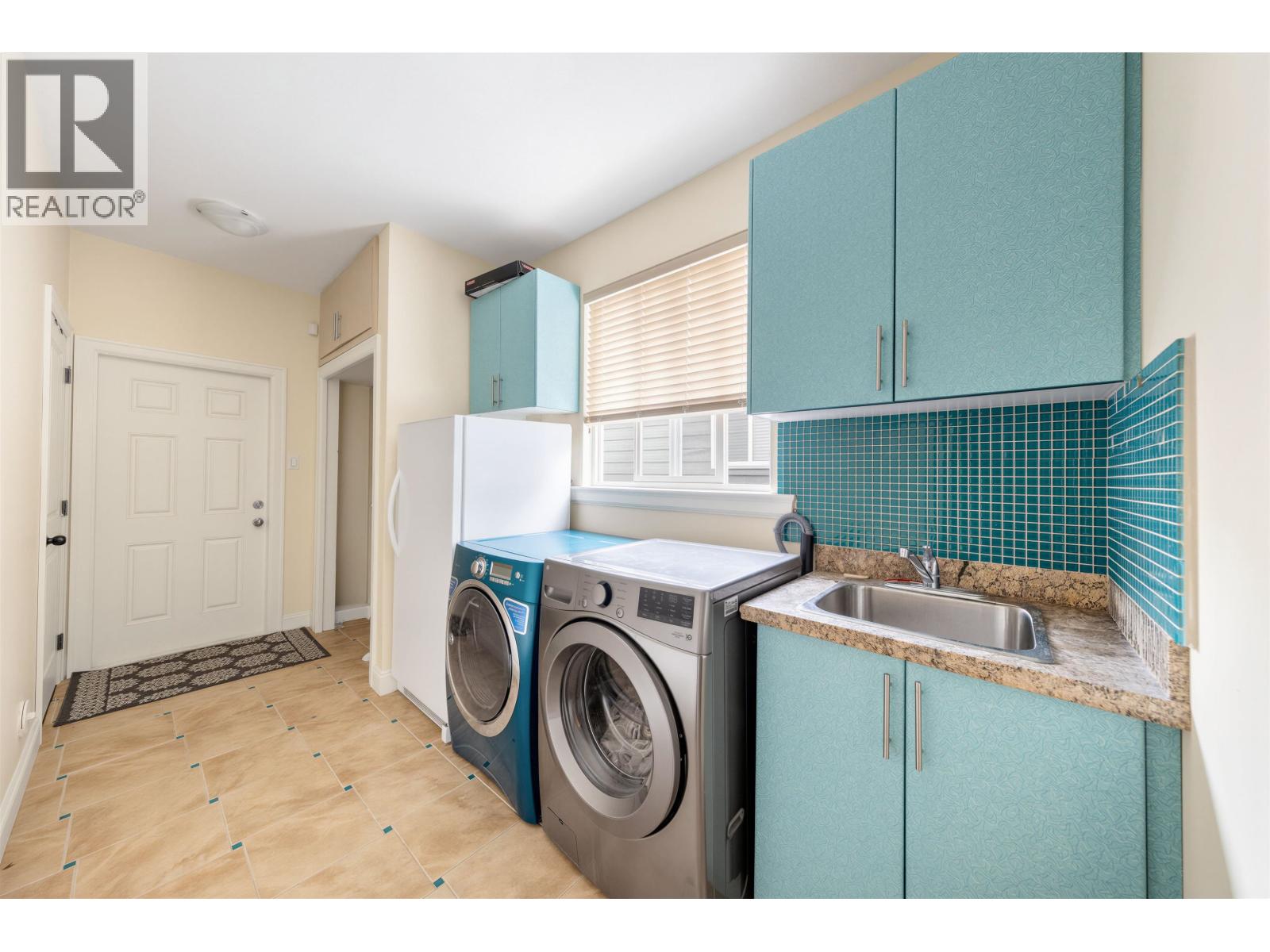 4451 Granville Avenue, Richmond, British Columbia  V7C 1E2 - Photo 35 - R3150286