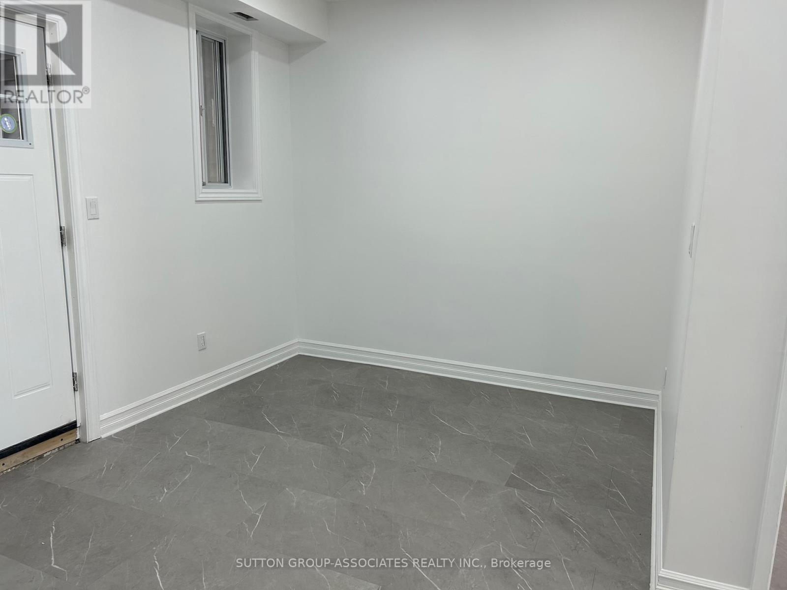2nd Fl - 792 College Street, Toronto, Ontario  M6G 1C5 - Photo 4 - C13611012