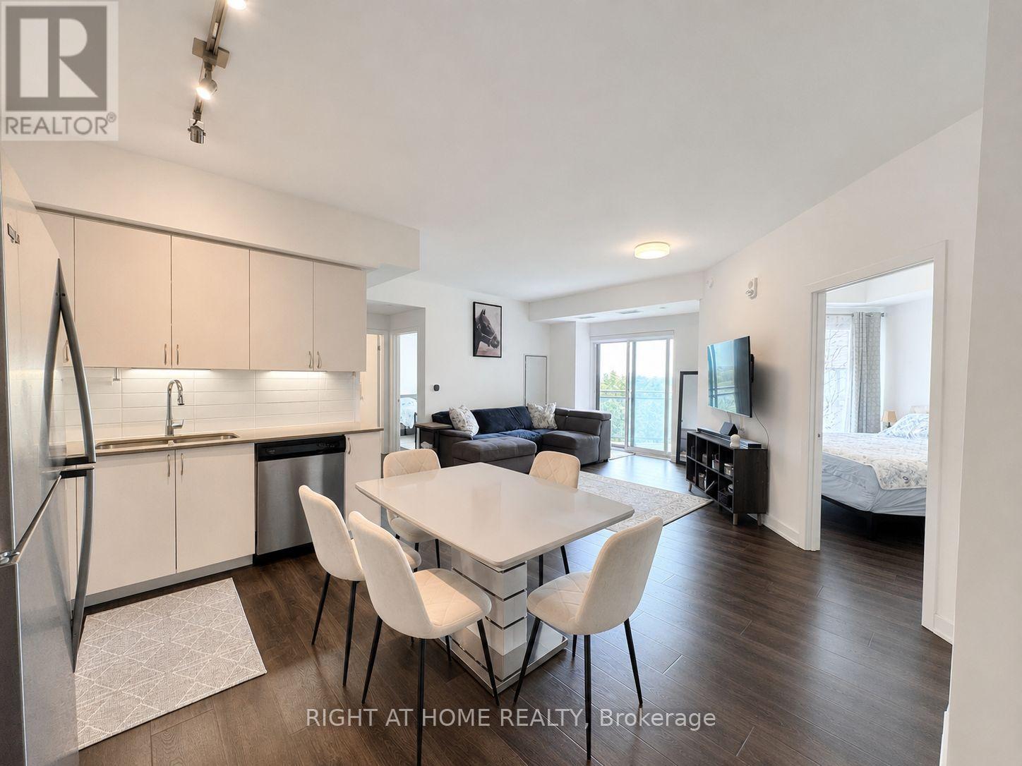 707 - 56 Lakeside Terrace, Barrie, Ontario  L4M 0L4 - Photo 3 - S13611010