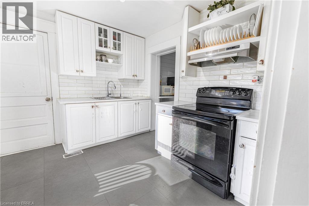 472 Colborne Street E, Brantford, Ontario  N3S 3P1 - Photo 8 - 40851295