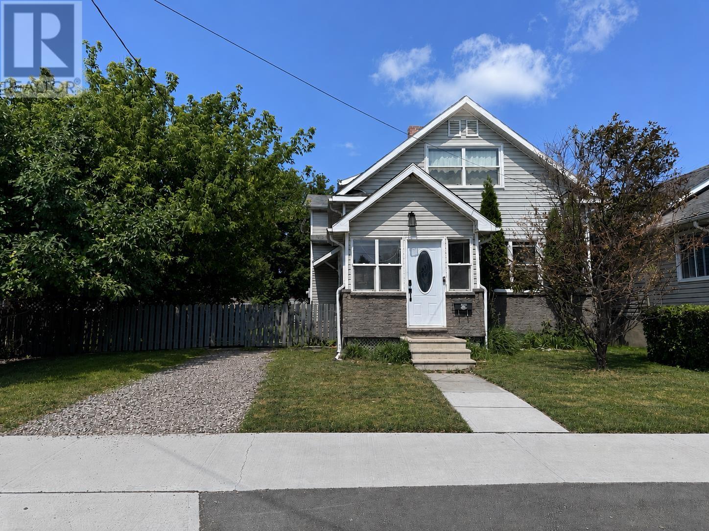 128 Third ST W, Fort Frances, Ontario