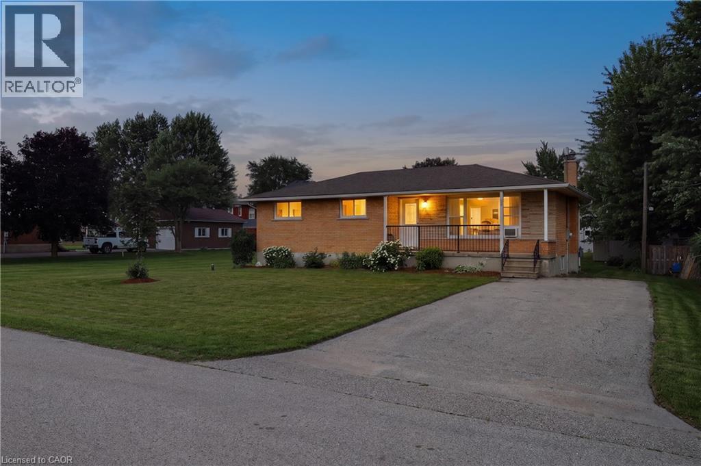 261 KING Street, Atwood, Ontario