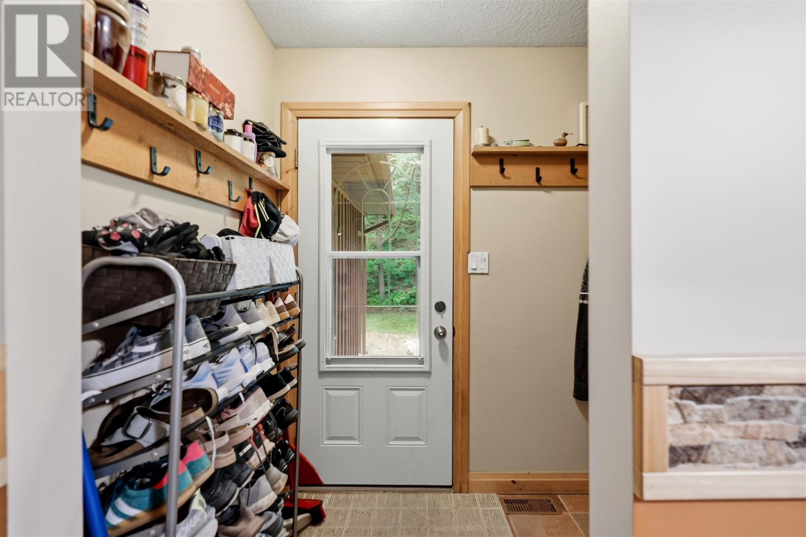 1130 Allen's Side Rd, Sault Ste. Marie, Ontario  P6A 5K8 - Photo 10 - SM261936